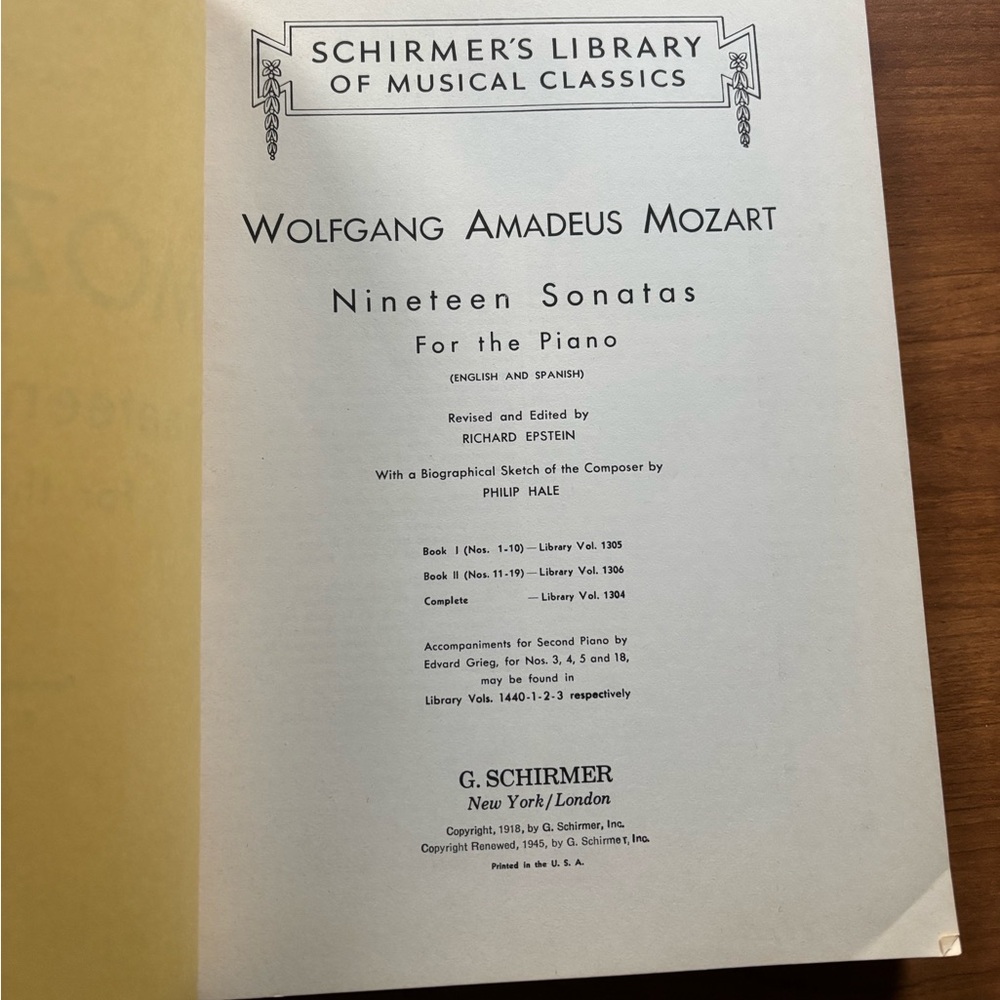 Mozart Nineteen Sonatas for Piano Sheet Music - Picture 5 of 15